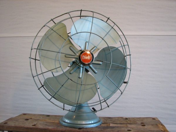 Vintage Diehl Oscillating Desk Fan