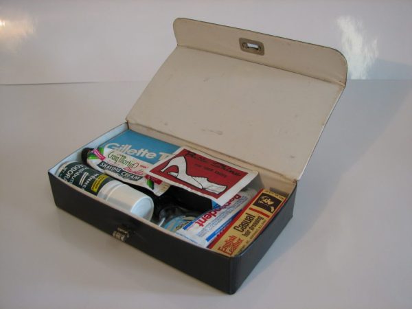 Easter Airlines Vintage amenity kit  