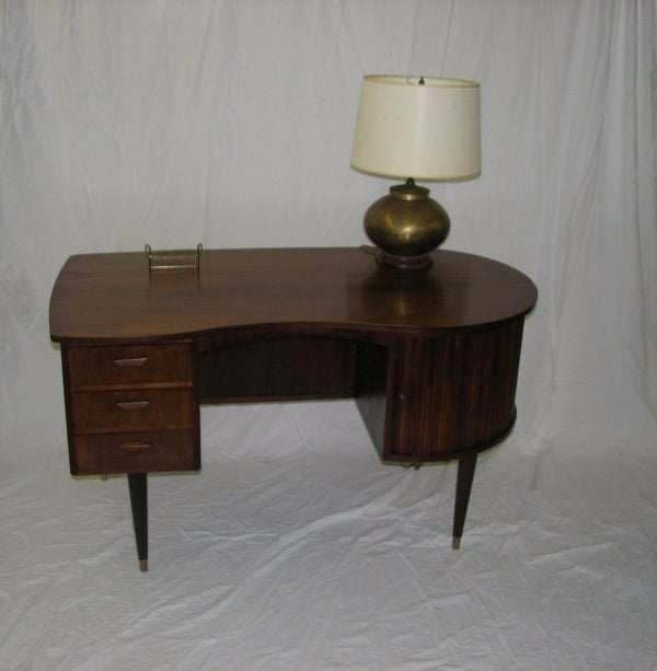 Danish G. Tibergaard Nielsen desk