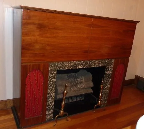 Koronette Stereo bar fireplace