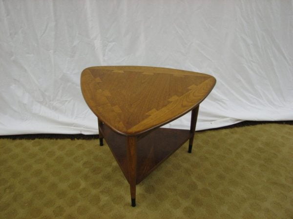 Lane Acclaim triangular table