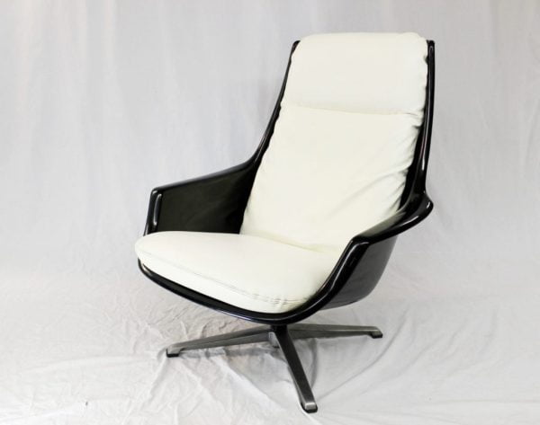 Molded Resin plastic chair