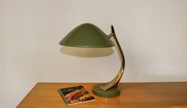 Laurel table lamp