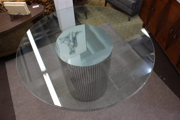 Glass mirrored dining table round |