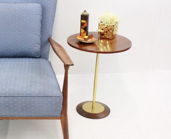 Brass and Walnut round table stand |