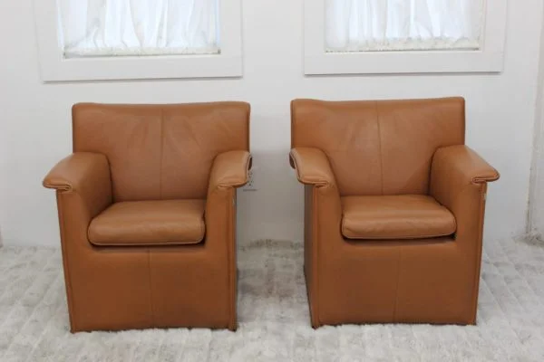 Lauriana chairs by Afra Tobia Scarpa B&B Italia |