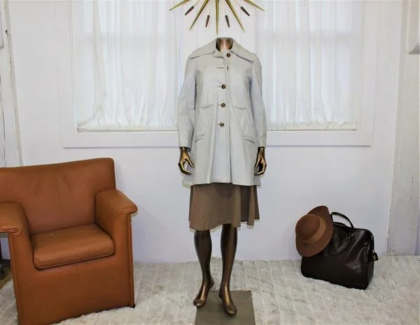 Vintage Leather coat in white |