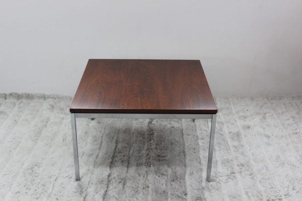 Mid Century Modern Knoll coffee table |