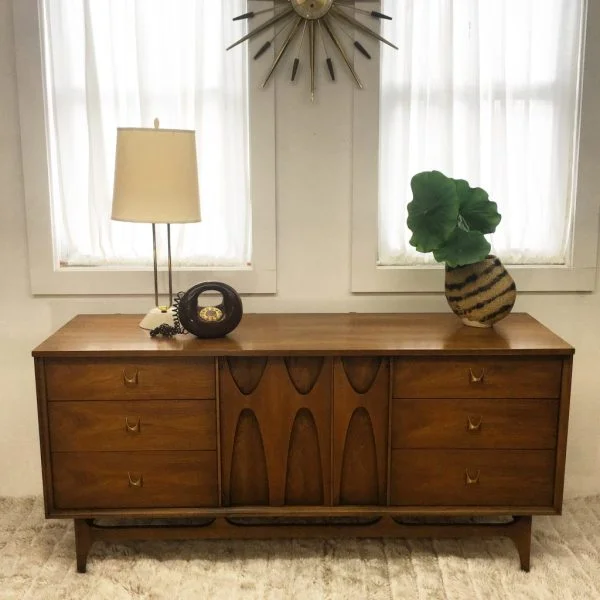 Broyhill Brasilia credenza / dresser |