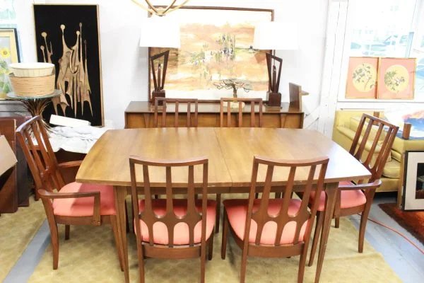 Broyhill Brasilia dining set table and 6 chairs | - Image 2