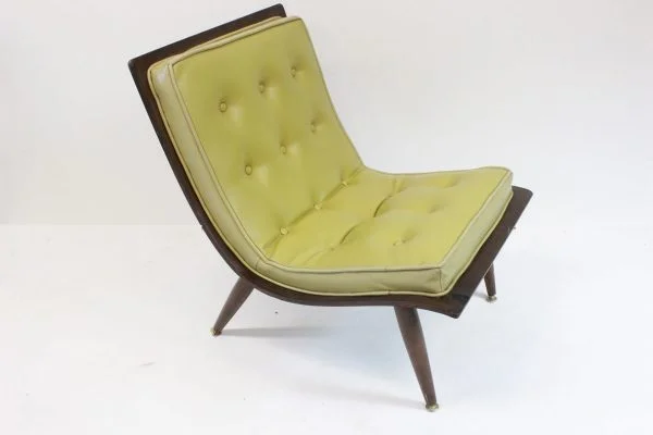 Carter Brother's scoop chair green |