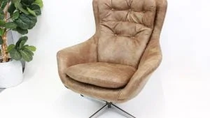 Overman lounge chair in faux leather |