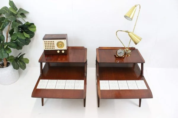 Lane Cosmopolitan pair of end tables |