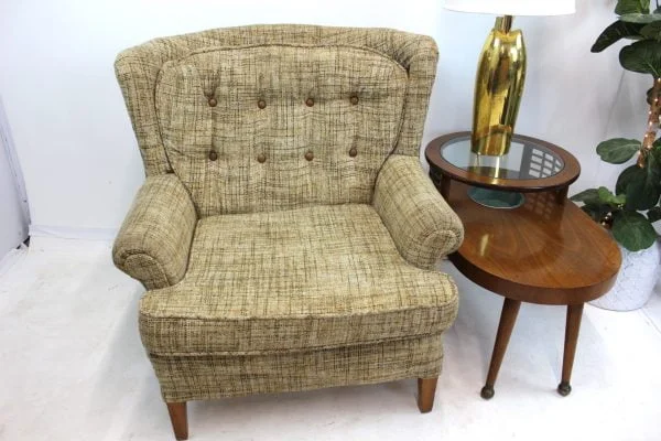 Vintage pappa bear wing chair |