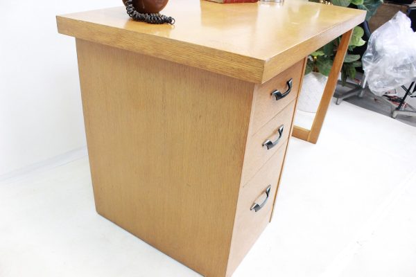 Mid Century Modern blonde desk | - Image 8