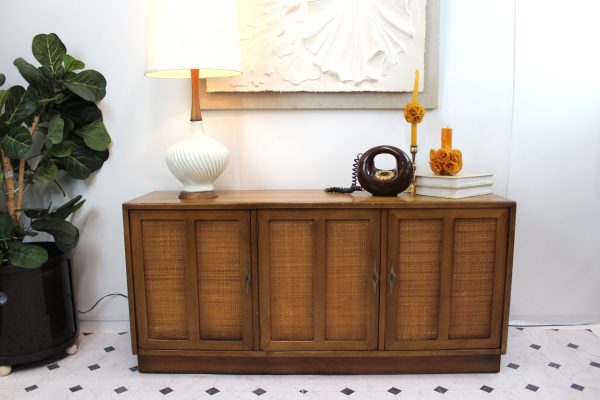 Mid Century Modern credenza by American of Martinsville