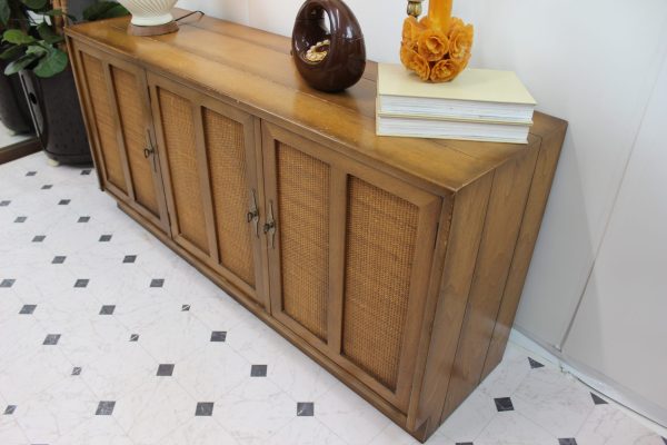 Mid Century Modern credenza by American of Martinsville - Image 9