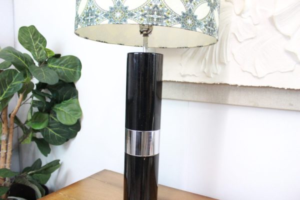 Mid Century Modern lamp chrome and resin |