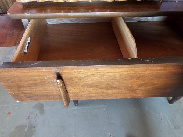 Mid Century Modern High boy by United Furniture - Image 4